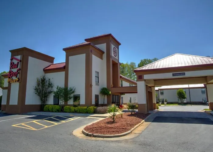 Top Rated Hotels in Henderson, NC: Your Guide to Comfortable Accommodations