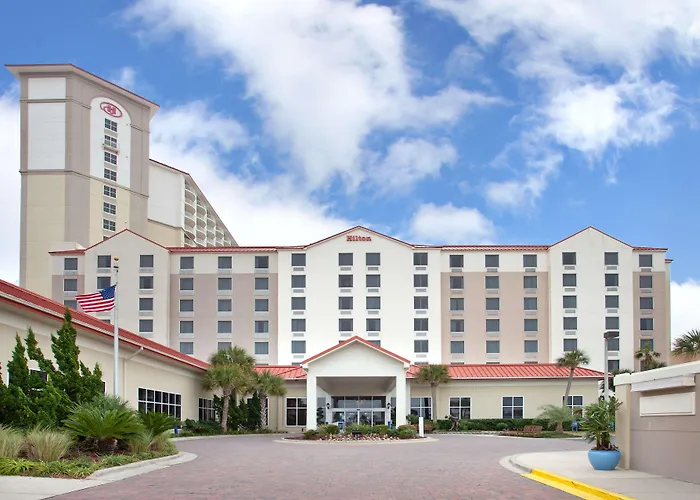Top-Rated Hotels Near Pensacola Bay Center: Where to Stay & What to Know