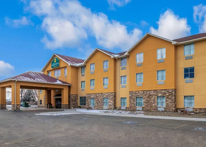 Top Glendive MT Hotels for Comfortable and Memorable Accommodations
