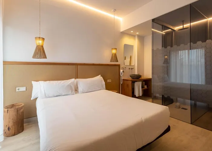Mejores Hoteles Baratos en Ibiza Town