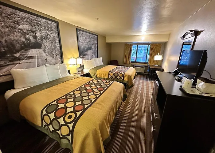 Discover the Best Hotels in Eau Claire, WI
