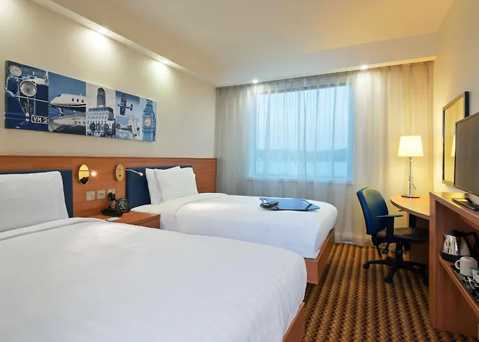 Top Luton Airport Hotels with On-Site Parking