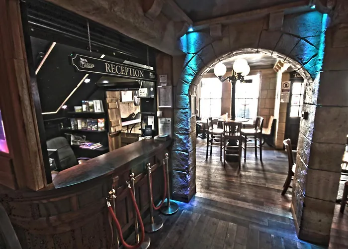 Top-Rated Hotels in Whitby with a Swimming Pool