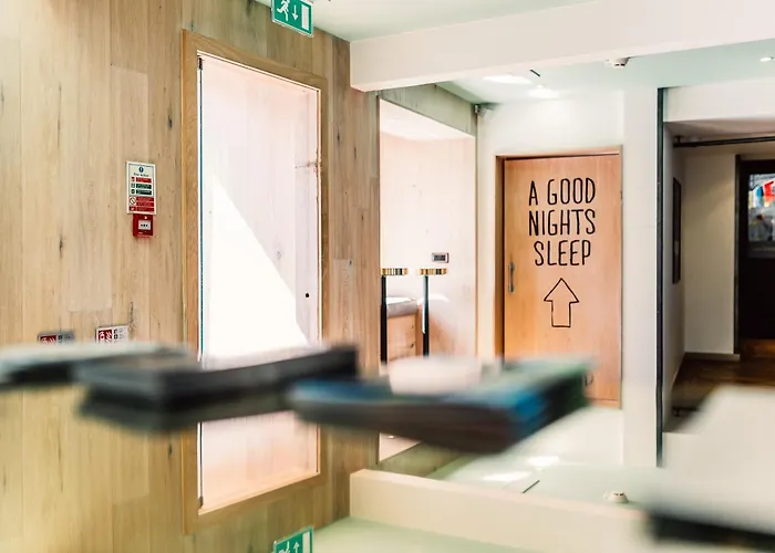 Best Cheap Hotels on Royal Mile