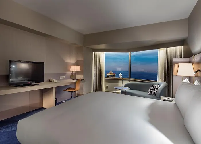 İzmir'in En Kaliteli Otel Seçenekleri