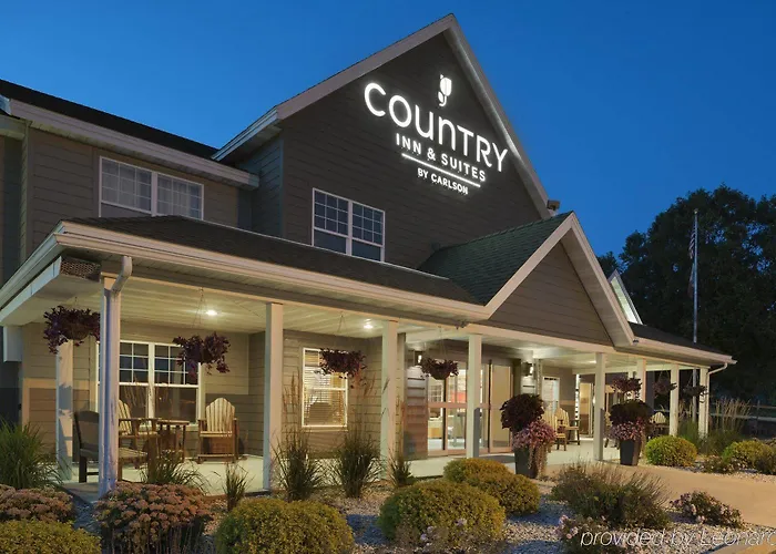 Discover Your Perfect Stay: Top-Rated Decorah IA Hotels