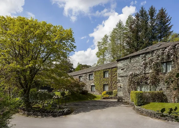 Discover the Best Hotels on Lake Windermere Lake District
