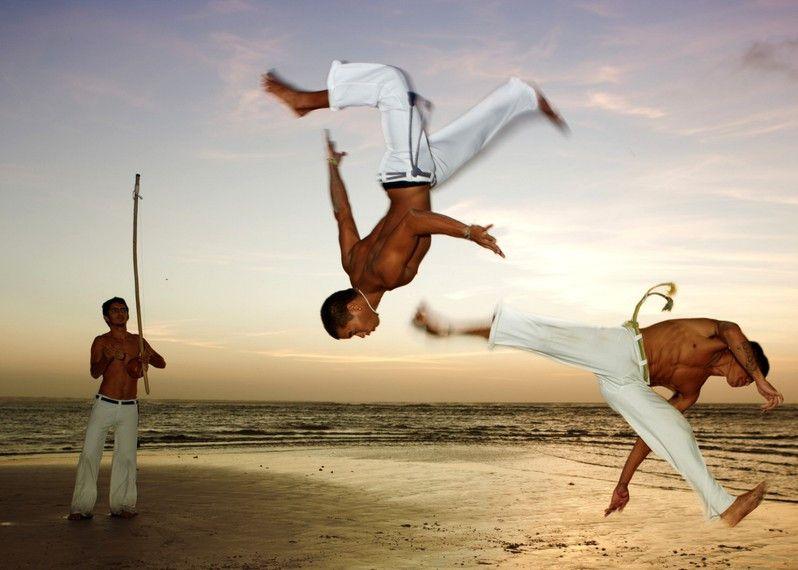 Capoeira sulla spiaggia di Jericoacoara, Brasile.
©craftvision/Getty Images