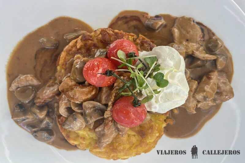 Zürcher geschnetzeltes, uno de los platos que no puedes dejar de probar en los restaurantes en Zúrich